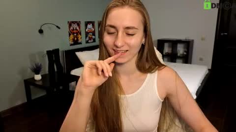 Emily online show from 06-11-26, 08:12