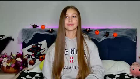 Emily online show from 11-03-25, 05:25