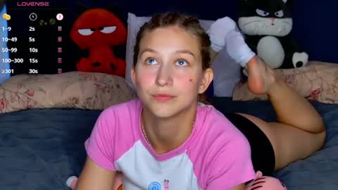 Snapshot of miss_emily_miller chatting on 07-10-26, 07:38 Emily online show from 07-10-26, 07:38