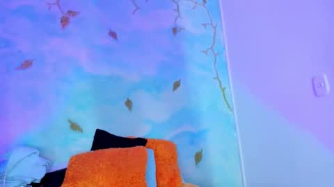 miss_evans_ online show from 10-09-25, 05:38