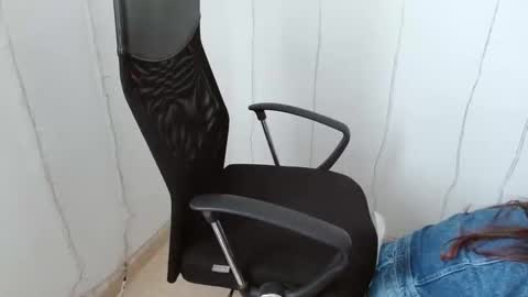 Miss Evoleth online show from 01-14-26, 05:51