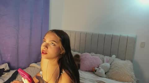 Snapshot of miss_gracee_ chatting on 03-20-26, 03:00 Grace online show from 03-20-26, 03:00