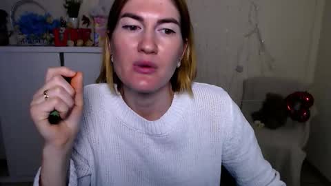 Hellen online show from 12-01-25, 10:53