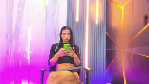miss_isa19 online show from 05-25-26, 12:33