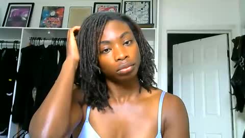 Miss Ivory online show from 04-16-26, 09:39