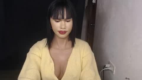 Snapshot of miss_jackelyn chatting on 01-11-26, 08:08 Lyn online show from 01-11-26, 08:08