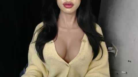 Snapshot of miss_jackelyn chatting on 02-21-26, 03:35 Lyn online show from 02-21-26, 03:35