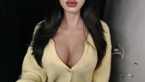 Snapshot of miss_jackelyn chatting on 02-25-26, 01:10 Lyn online show from 02-25-26, 01:10