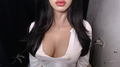 Snapshot of miss_jackelyn chatting on 03-18-26, 03:04 Lyn online show from 03-18-26, 03:04