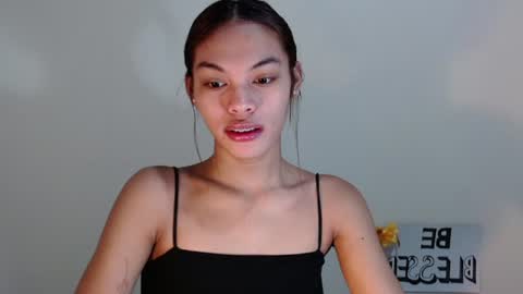 Snapshot of miss_jhes chatting on 07-17-26, 01:01 Jhes online show from 07-17-26, 01:01