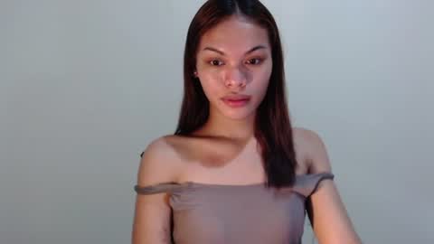 Snapshot of miss_jhes chatting on 08-03-26, 05:06 Jhes online show from 08-03-26, 05:06