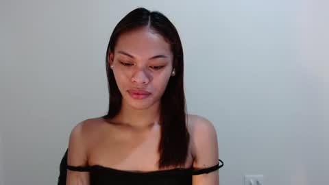 Snapshot of miss_jhes chatting on 08-09-26, 03:44 Jhes online show from 08-09-26, 03:44