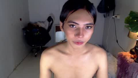 julie online show from 07-28-26, 03:54