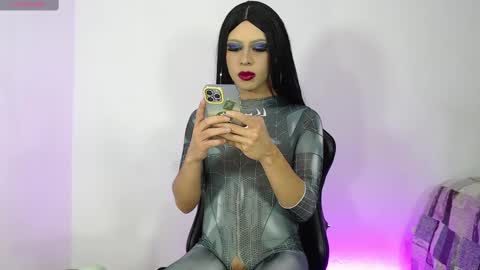 Snapshot of miss_kendalll chatting on 01-22-25, 11:53 Kendall online show from 01-22-25, 11:53