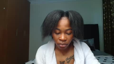 Miss Kiarrafit online show from 01-19-25, 02:38