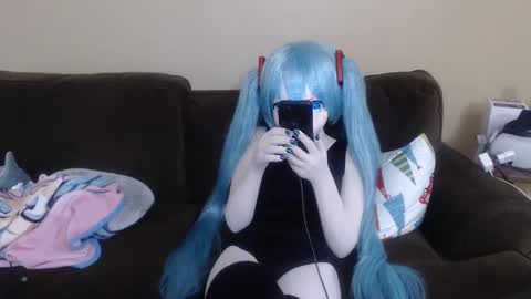 Miku online show from 12-07-24, 01:36