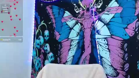 Snapshot of miss_kumikahri chatting on 07-18-26, 04:44 Ahri James online show from 07-18-26, 04:44