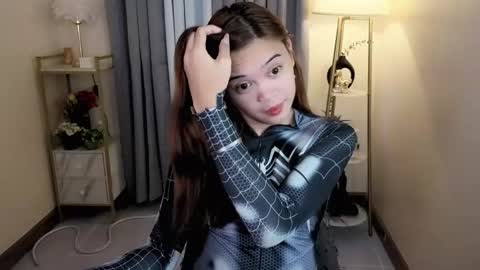 miss_kyrstyn online show from 06-01-26, 10:00