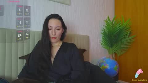 Laura online show from 12-10-24, 01:00