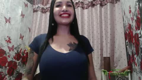 Snapshot of miss_lianslim chatting on 02-21-25, 01:33 inday online show from 02-21-25, 01:33
