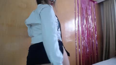 lilieth  online show from 04-06-26, 10:54