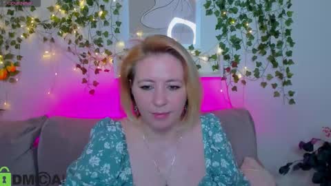 Snapshot of miss_lisaa chatting on 11-15-25, 02:53 miss_lisaa online show from 11-15-25, 02:53