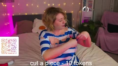 Snapshot of miss_lisaa chatting on 05-22-26, 02:30 miss_lisaa online show from 05-22-26, 02:30