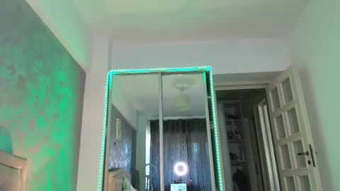 miss_medyson online show from 07-26-26, 07:48