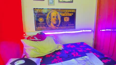 MEGG online show from 01-27-25, 03:15