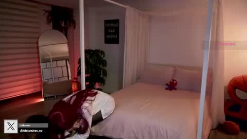 Alejandra online show from 06-15-26, 01:08