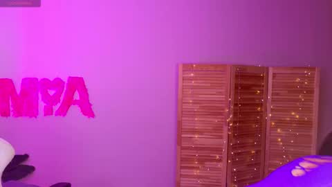 Mamma Mia online show from 09-16-25, 04:35