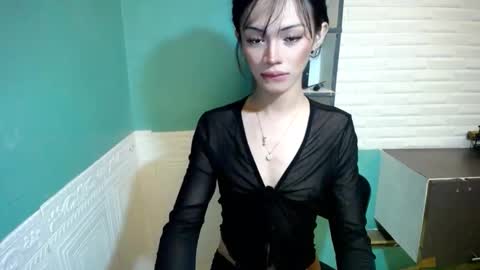 Snapshot of miss_moheera_xxx chatting on 05-09-26, 11:37 Moheera online show from 05-09-26, 11:37