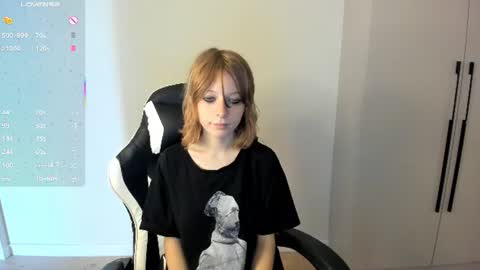 Snapshot of miss_mollysally chatting on 08-08-26, 05:53 Molly online show from 08-08-26, 05:53
