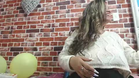 Snapshot of miss_pecados chatting on 05-25-26, 07:20 Miss Pecados online show from 05-25-26, 07:20