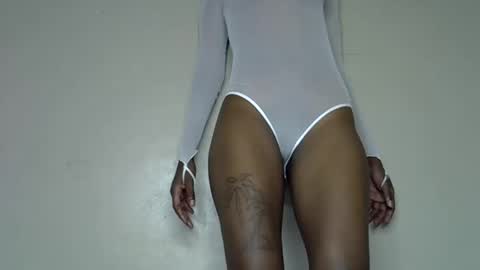 Snapshot of miss_pretty1 chatting on 01-06-26, 05:49 miss_pretty1 online show from 01-06-26, 05:49