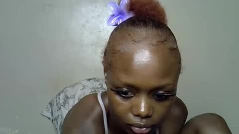 Snapshot of miss_pretty1 chatting on 01-10-26, 07:04 miss_pretty1 online show from 01-10-26, 07:04