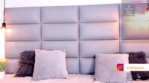 onlyfanskataleyaross online show from 11-09-25, 03:38