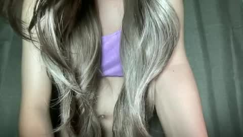 Snapshot of miss_sapharinaxxx chatting on 07-28-26, 03:21 Miss SAPHA online show from 07-28-26, 03:21