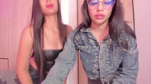 Snapshot of miss_saraxxx chatting on 12-02-25, 04:35 Angel Sophie Tif online show from 12-02-25, 04:35