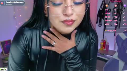 Snapshot of miss_scarllet chatting on 07-28-26, 02:13 100 thumbs up online show from 07-28-26, 02:13
