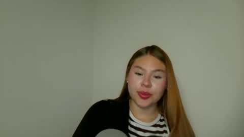sophi 3 online show from 05-07-26, 01:33
