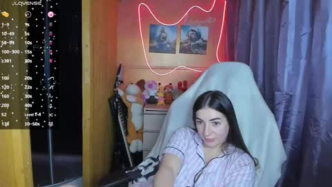 Snapshot of miss_tasy chatting on 02-27-25, 08:06 Melanie January 15th is my birthday there will be an interesting show online show from 02-27-25, 08:06