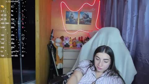 Snapshot of miss_tasy chatting on 02-27-25, 05:15 Melanie January 15th is my birthday there will be an interesting show online show from 02-27-25, 05:15