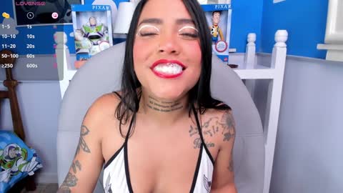 Vaiolette online show from 01-15-25, 11:43