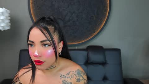 Vaiolette online show from 03-30-26, 11:00