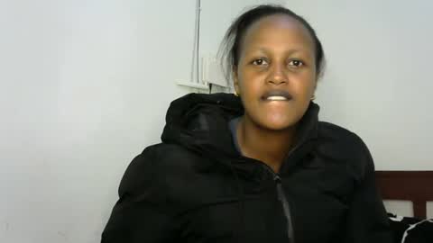 Snapshot of miss_vall chatting on 12-12-24, 09:37 miss_vall online show from 12-12-24, 09:37