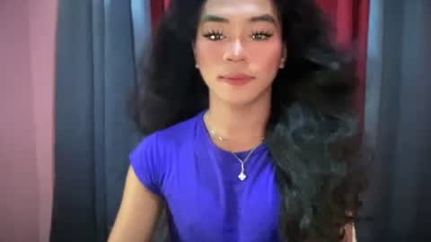 Snapshot of miss_veron_xoxo chatting on 11-07-25, 06:24 miss_veron_xoxo online show from 11-07-25, 06:24