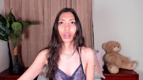 Snapshot of miss_veronica2 chatting on 01-19-26, 12:53 Miss Veronica online show from 01-19-26, 12:53