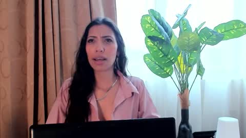 Snapshot of miss_veronica2 chatting on 03-16-26, 01:04 Miss Veronica online show from 03-16-26, 01:04