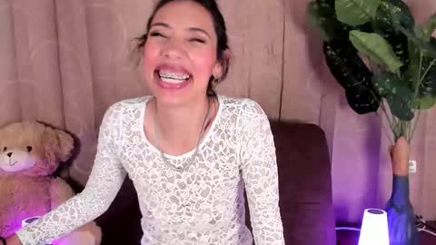 Snapshot of miss_veronica2 chatting on 03-19-26, 01:15 Miss Veronica online show from 03-19-26, 01:15